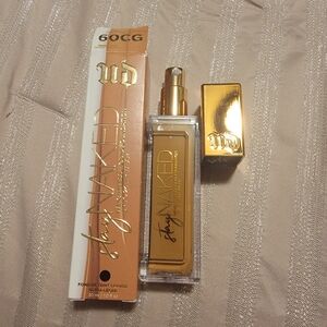 NEW Urban Decay Stay Naked #60WR Weightless Liquid Foundation - 30ml/ 1fl oz.